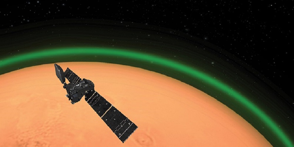 Het NOMAD-instrument, ontwikkeld bij het Koninklijk Belgisch Instituut voor Ruimte-Aeronomie en momenteel in een baan rond Mars aan boord van ESA’s ExoMars Trace Gas Orbiter, heeft een unieke groene gloed, afkomstig van zuurstof, gedetecteerd in de atmosfeer rond de rode planeet.