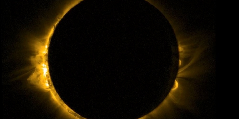 Totale zonsverduistering gezien door de camera van de Proba-2 satelliet