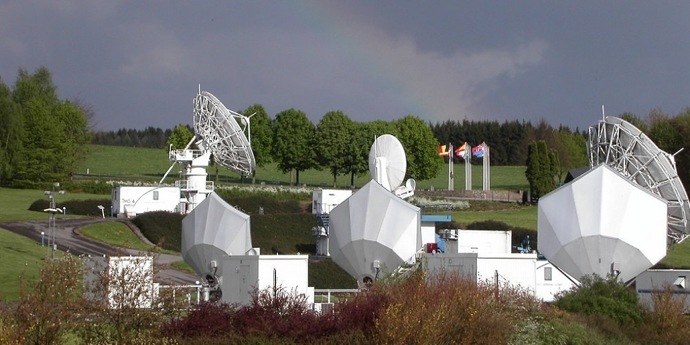 De vele schotels van het ESA grondstation in Redu