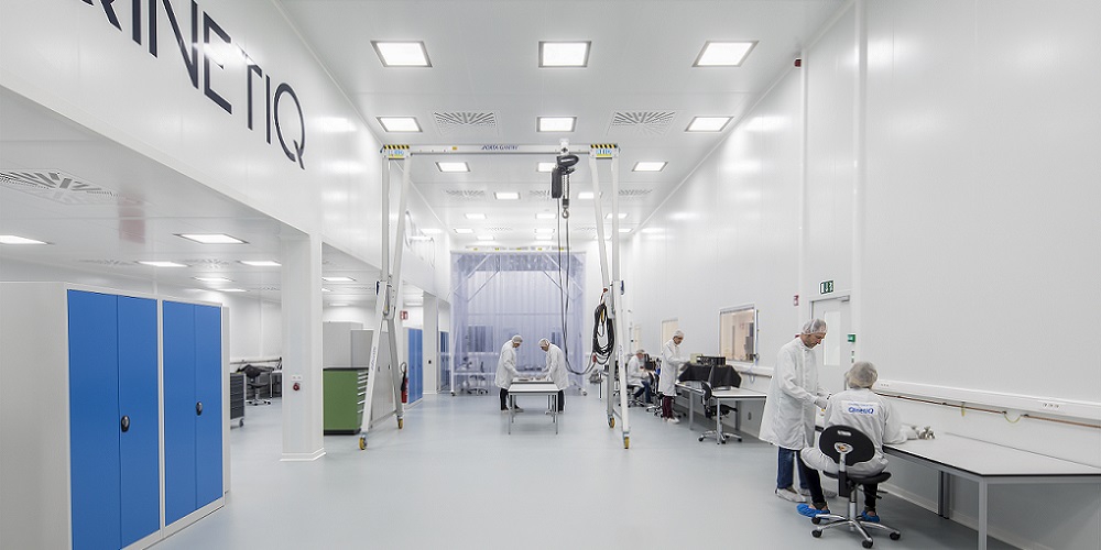 De nieuwe cleanroom bij QinetiQ Space in Kruibeke. 