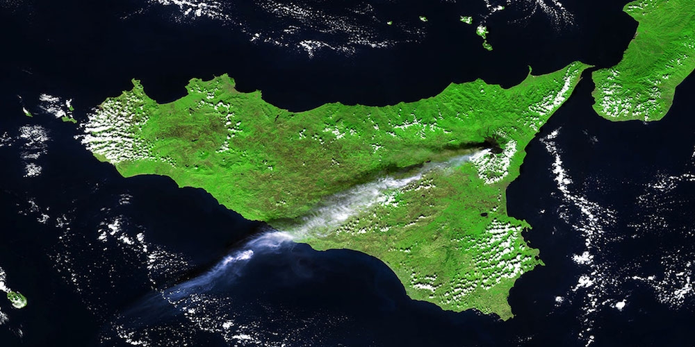 Proba-V maakte deze opname van het eiland Sicilië en de vulkaan Etna