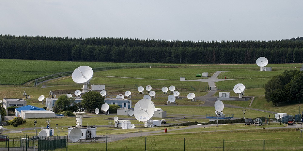 De vele schotelantennes van het ESA grondstation nabij Redu. 