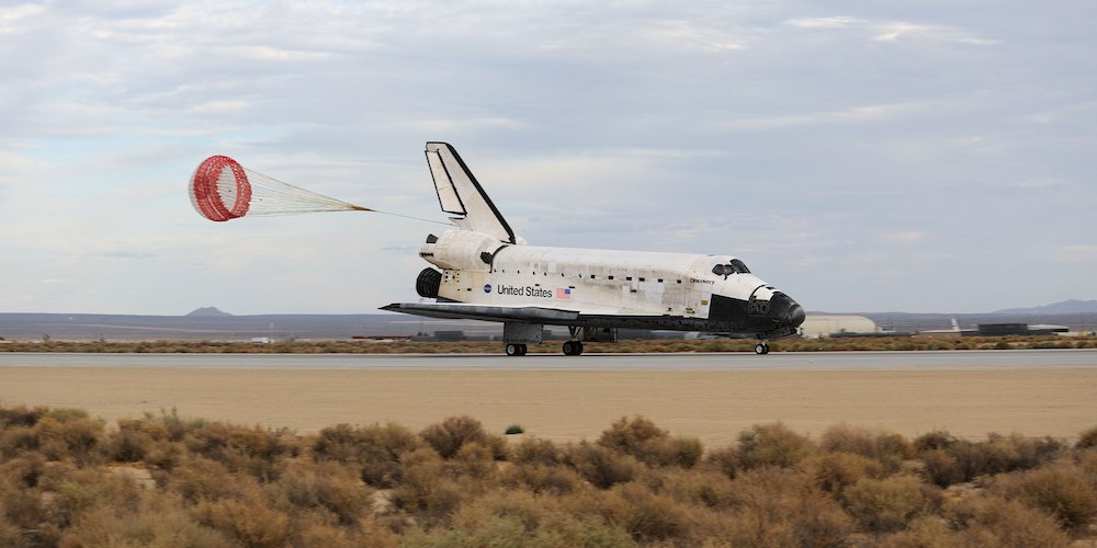 Landing van het Amerikaanse ruimteveer Discovery.